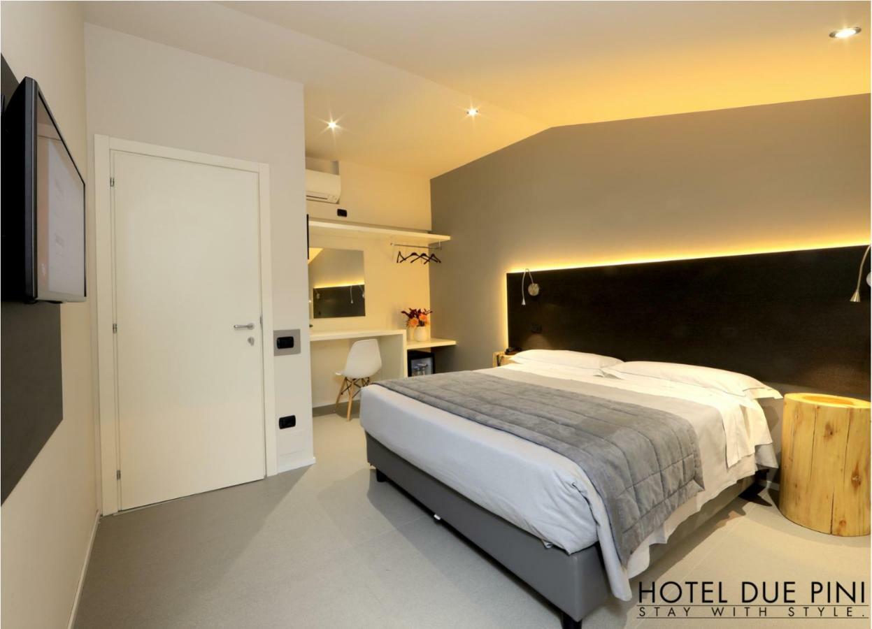Hotel Due Pini 포르미지네 외부 사진