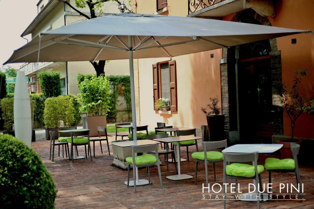 Hotel Due Pini 포르미지네 외부 사진